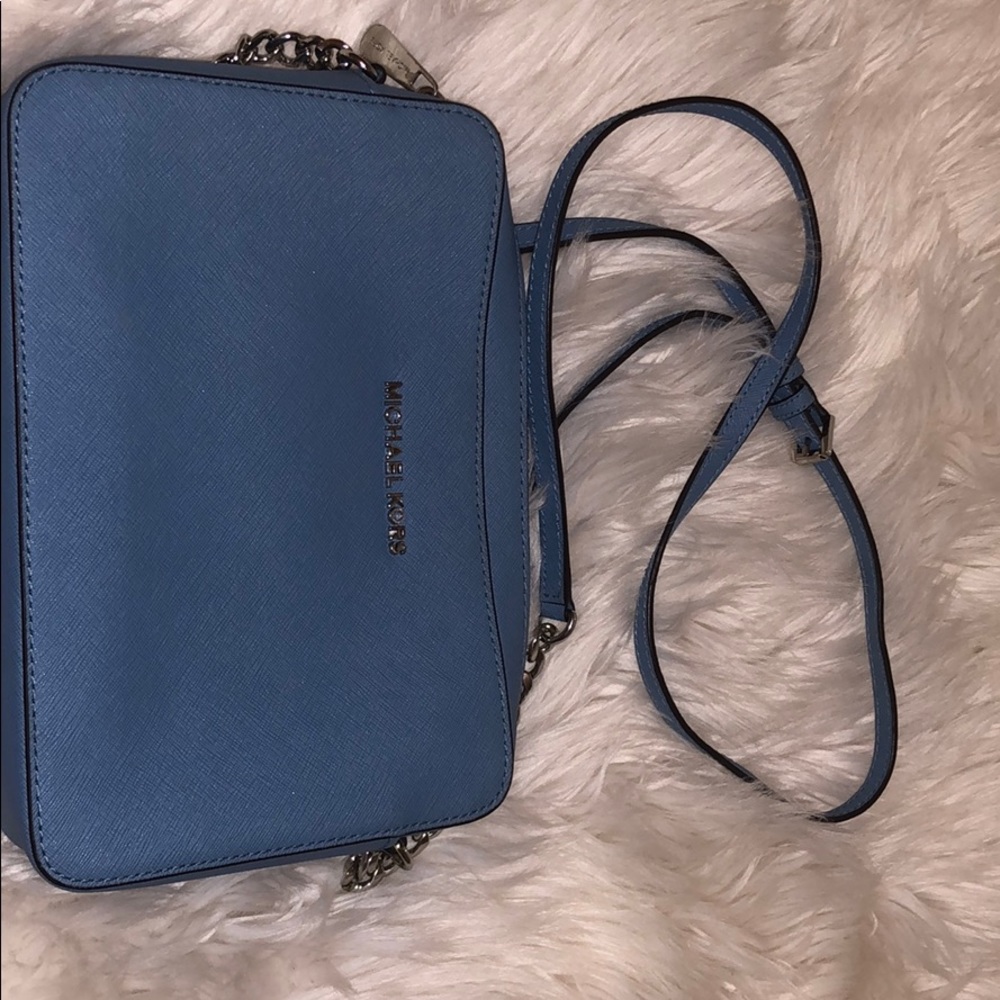 MICHAEL KORS BLUE PURSE